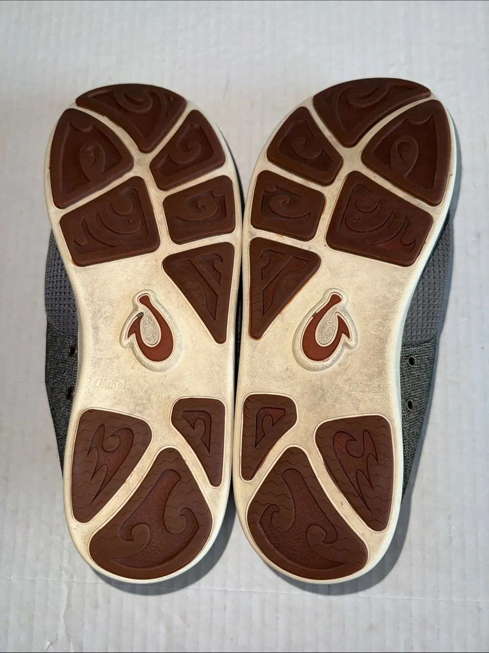 Olukai Gray Nohea Moku No Tie Boat Shoes